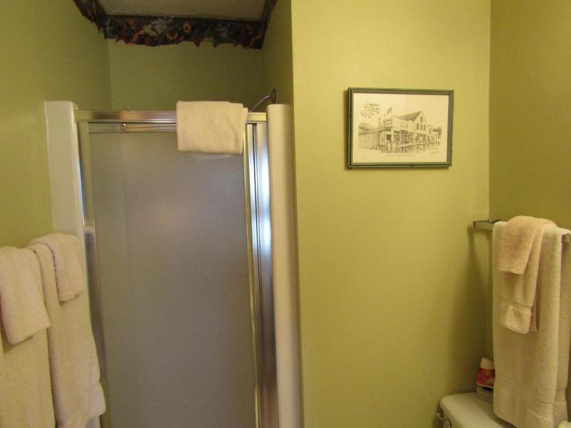 Two-Bedroom Apartment image 4