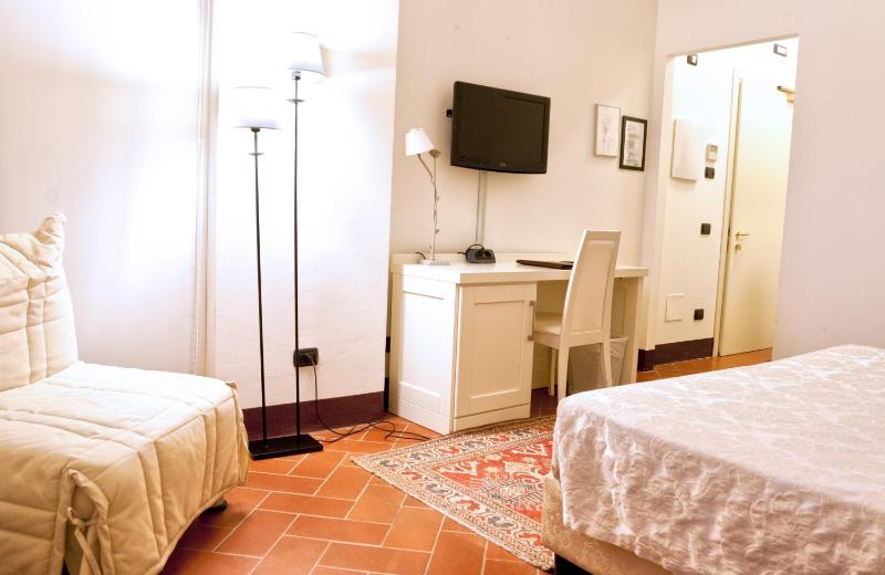 Comfort Double Room image 3