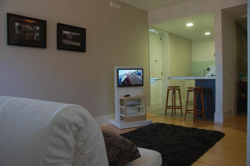 Apartment with Pool View  image 4