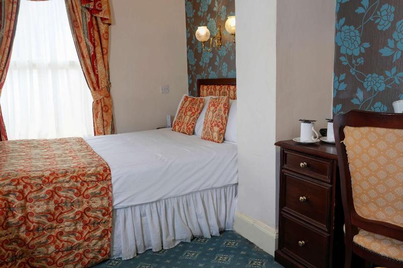 Standard Double Room image 1