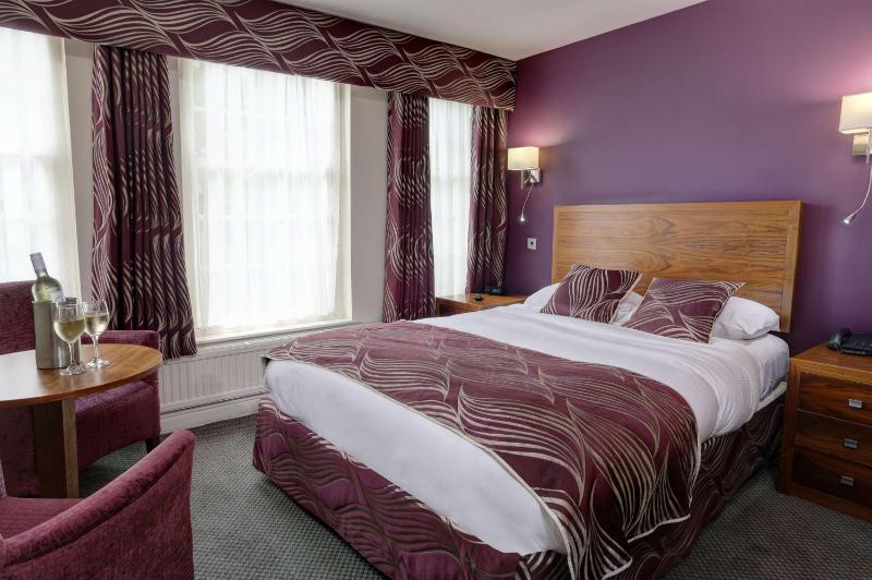 Standard Double Room image 4