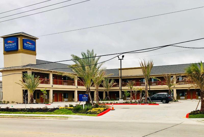 Baymont Inn & Suites Houston Hobby Airport - image 33