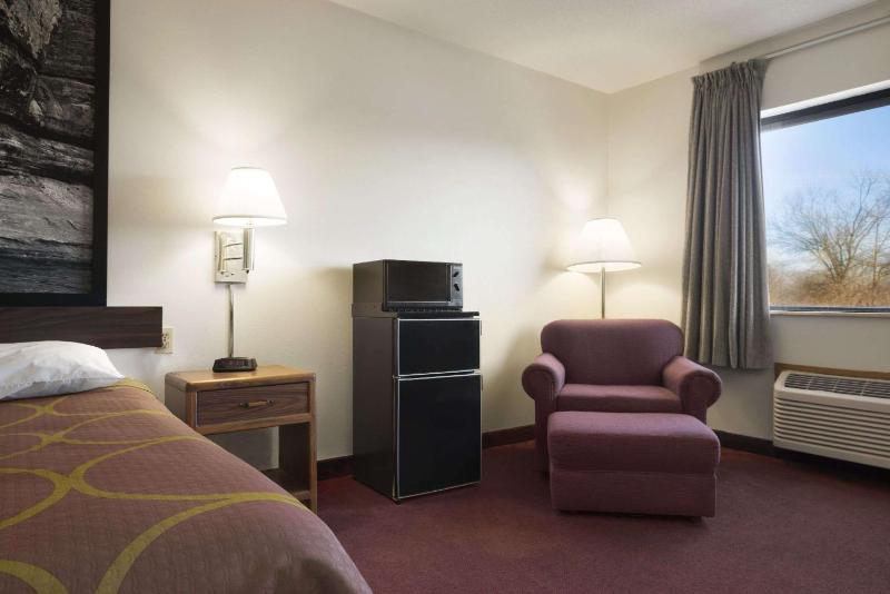 King Studio Suite - Non-Smoking image 2