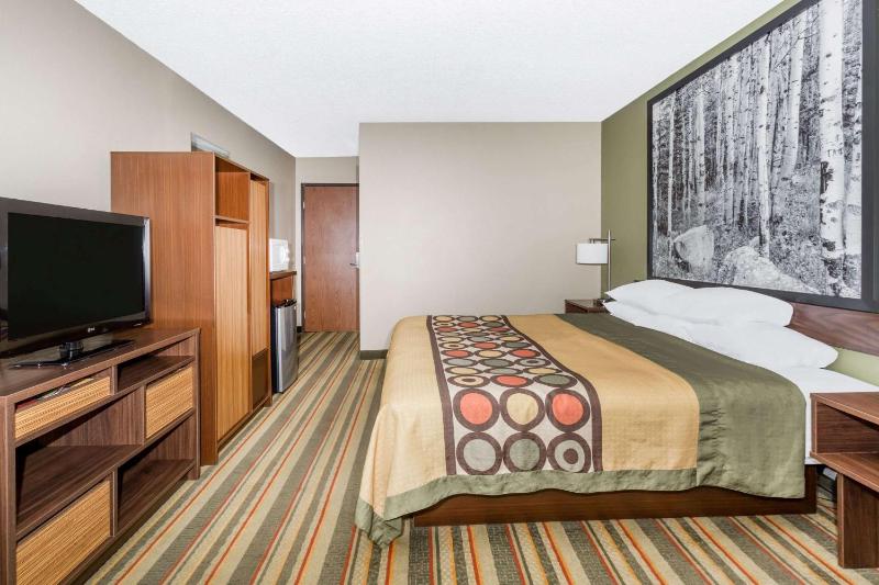 King Room- Non-Smoking image 1