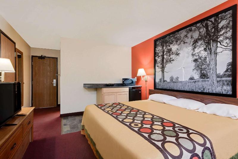 Queen Room - Disability Access/Non-Smoking image 2