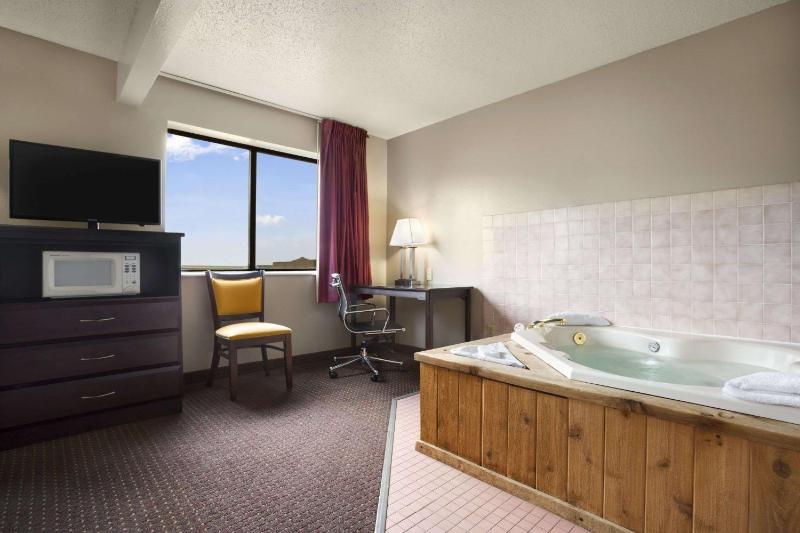 Studio Suite - Non-Smoking image 3