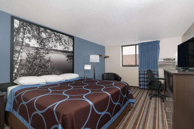 King Room - Non-Smoking image 3