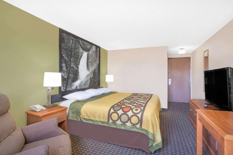 King Room - Non-Smoking image 2
