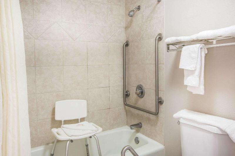 Double Room - Disability Access/Non-Smoking image 1