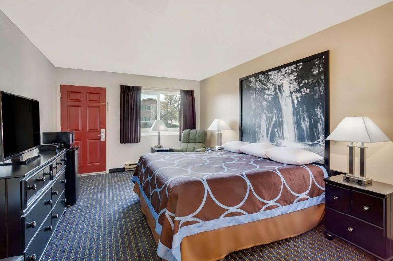 King Room - Non-Smoking image 1