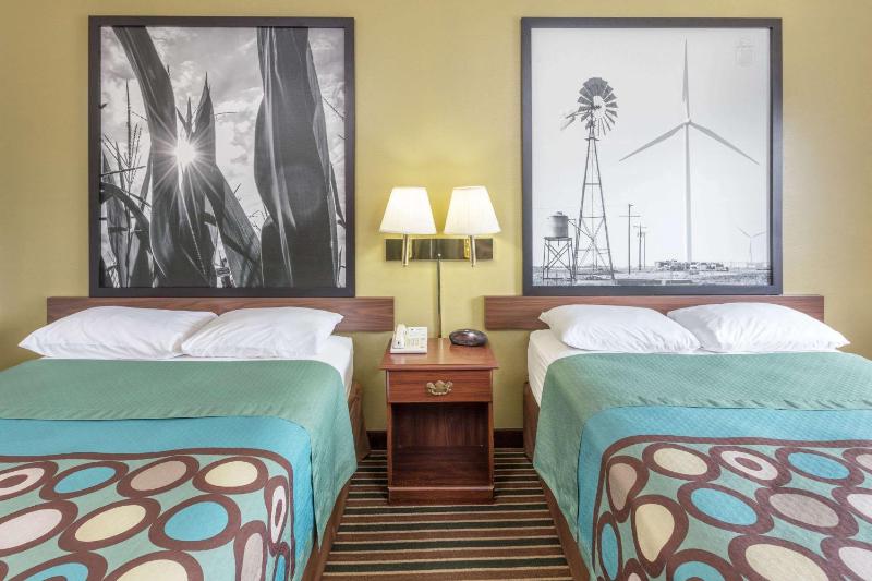 Double Room with Two Double Beds - Non-Smoking image 4