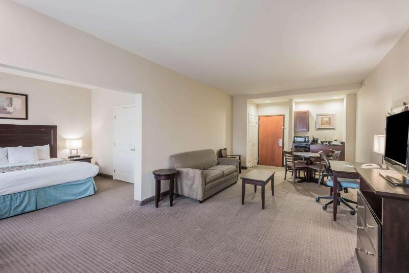 King Studio Suite - Non-Smoking image 3