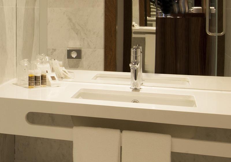 Superior Twin Room image 2