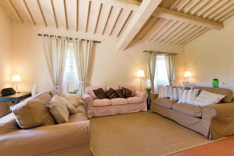 Villa image 4