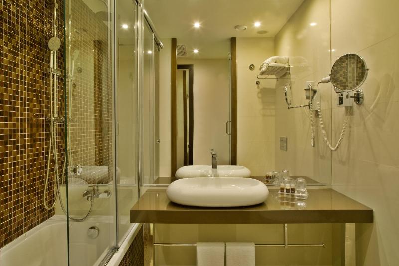 Superior Double Room image 2