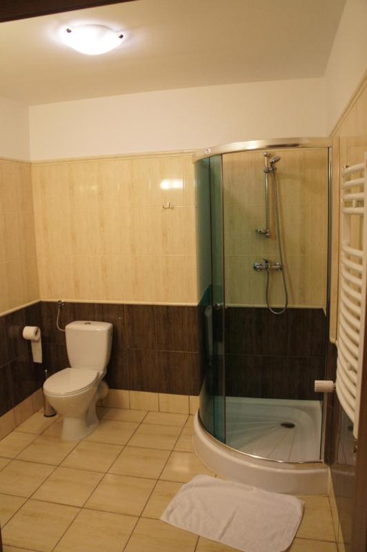 Quadruple Room image 3