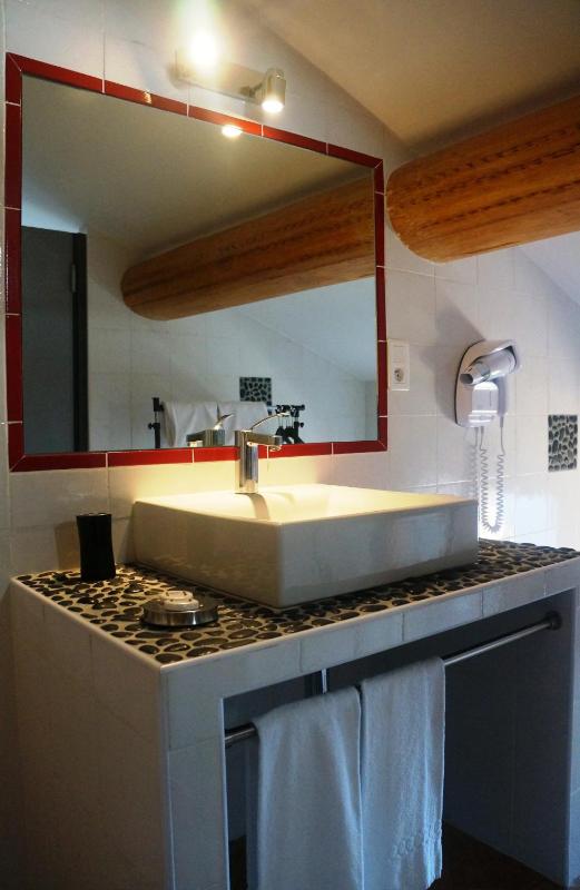 Single Room - Attic image 2