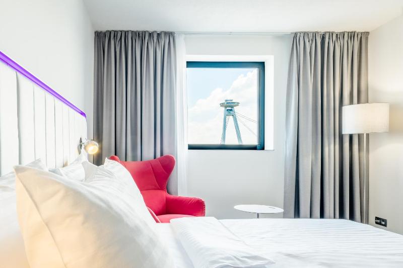 Park Inn Danube Bratislava - image 12