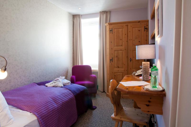 Single Room image 2