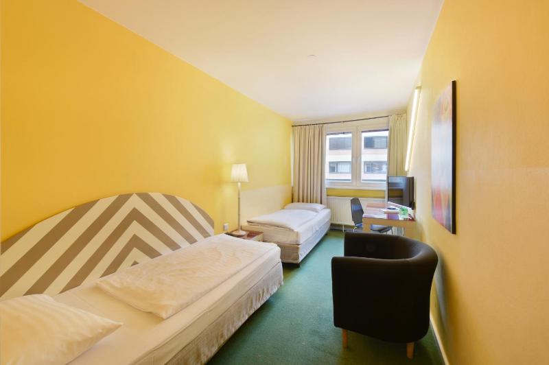 Hotel Neutor Express - image 4