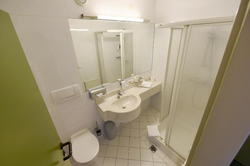 Hotel Neutor Express - image 12