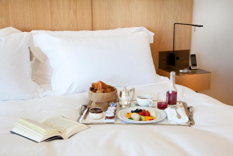 Double Horizon image 4