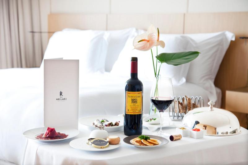 Akelarre Ocean Suite image 2