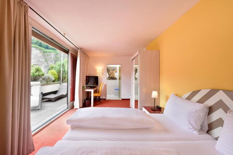 Comfort Double Room with Balcony image 3