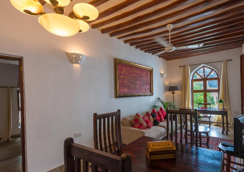 Apartment with Pool View 