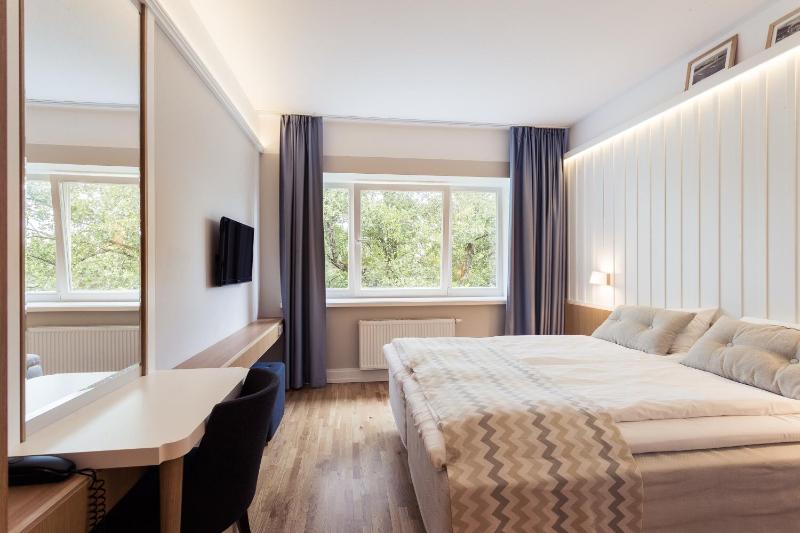 Standard Double Room image 1