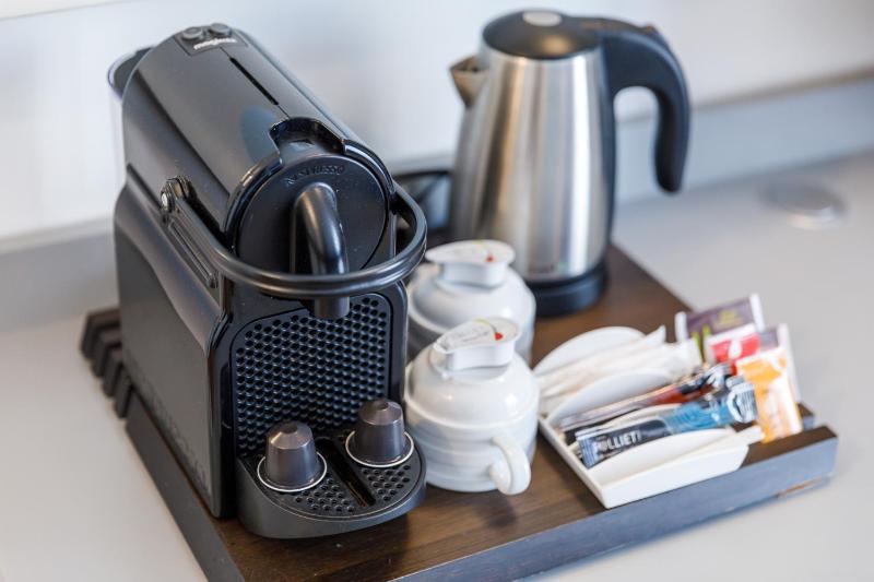 Executive Double Room with Terrace - with 1h free Swimming Pool  image 2