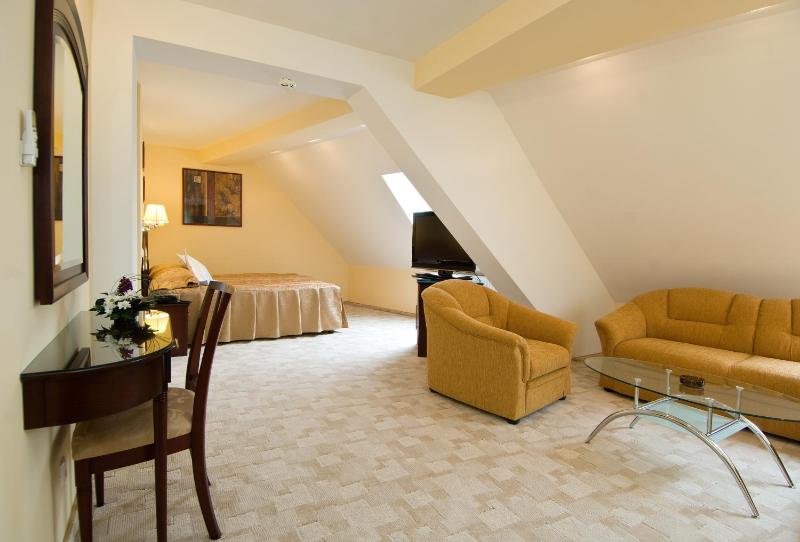 Duplex - 4 stars image 2