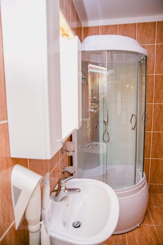 One-Bedroom Apartment with Balcony image 3