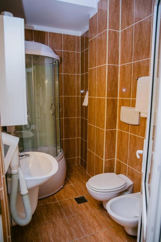 One-Bedroom Apartment with Balcony image 2