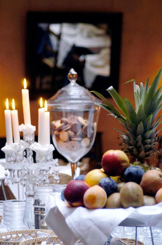 Small Single Room image 2