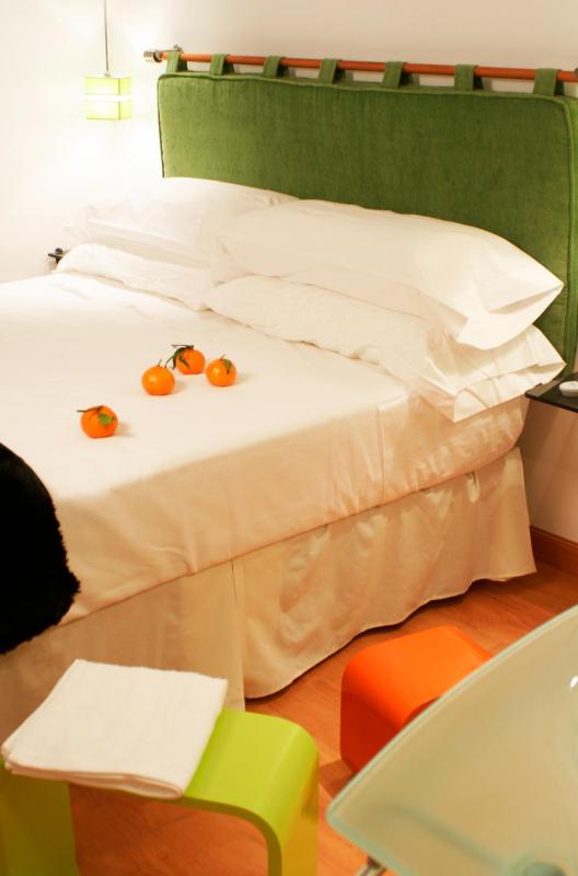 Standard Double Room image 2