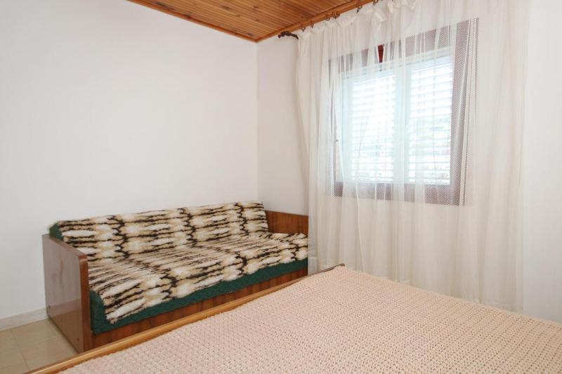 One-Bedroom Apartment with Balcony image 3