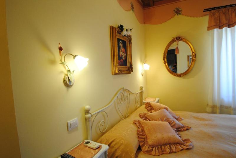 Superior Double Room image 3