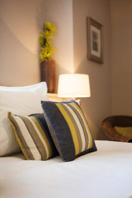 Premier Double Room image 2