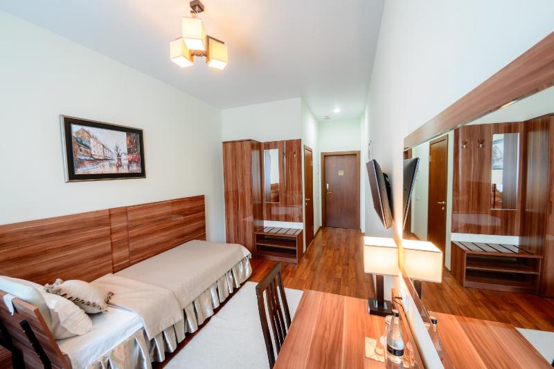 Standard Single Room image 3
