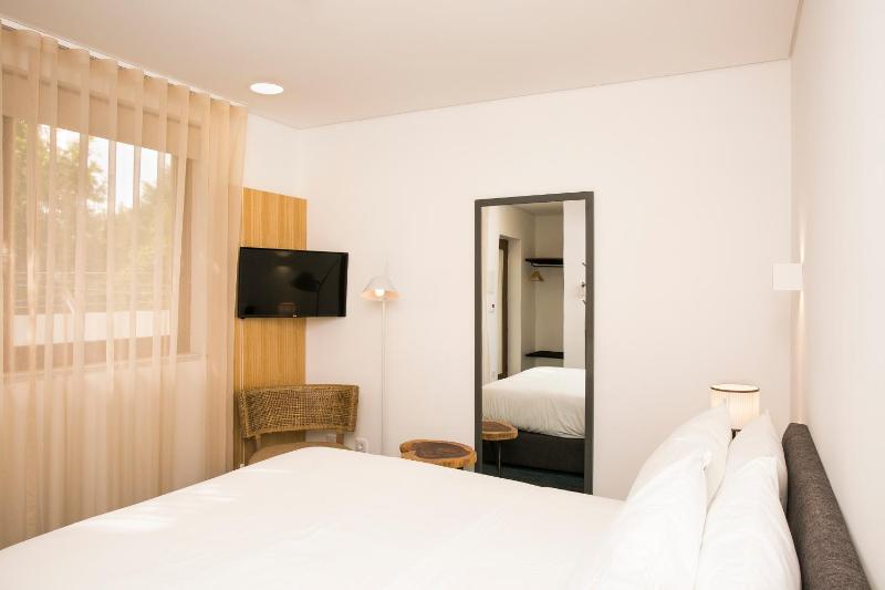 Double Room with Garden View image 2