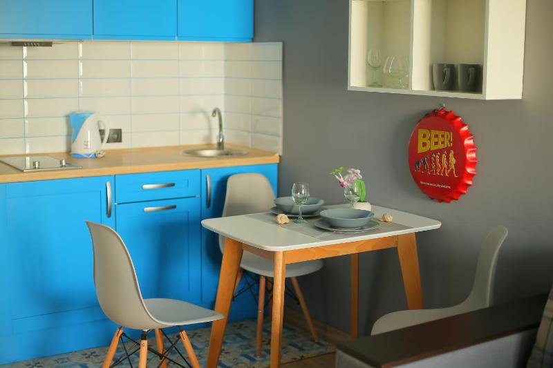Stylish 2-rooms apartment - image 16