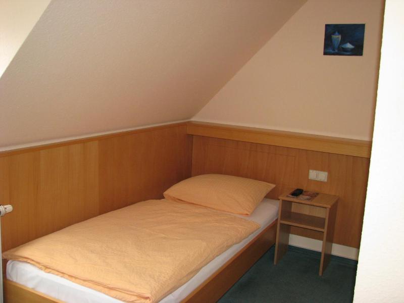 Single Room image 1