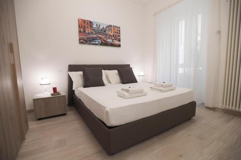 Deluxe Apartment image 3