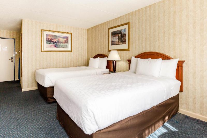 Double Room with Two Double Beds - Non-Smoking image 1
