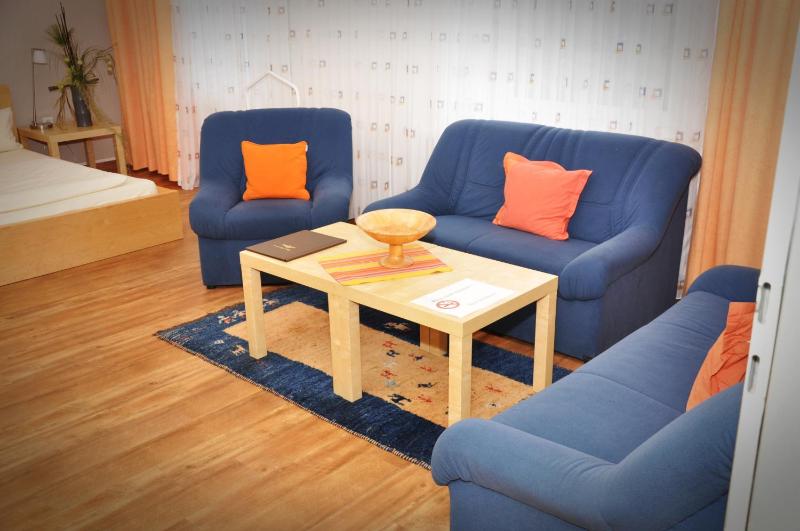 Family Room (2 Adults + 2 Children) image 1