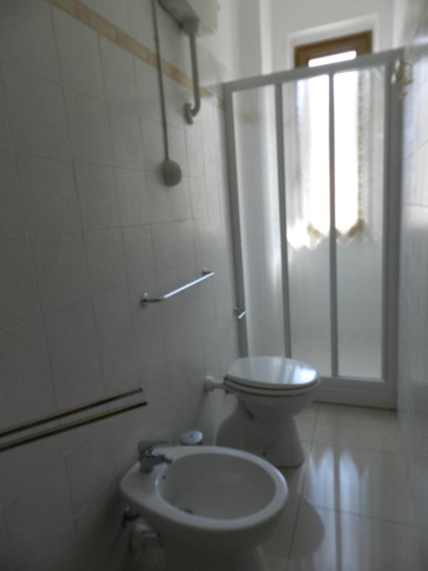 Single Room image 2