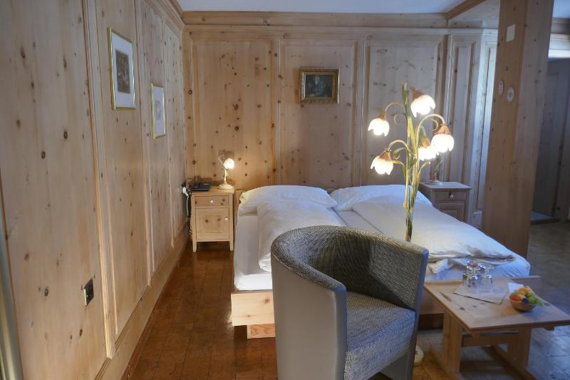 Large Double Room image 2