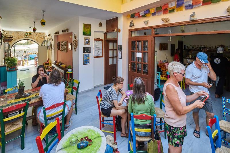 Poco Loco Bed & Breakfast - image 9