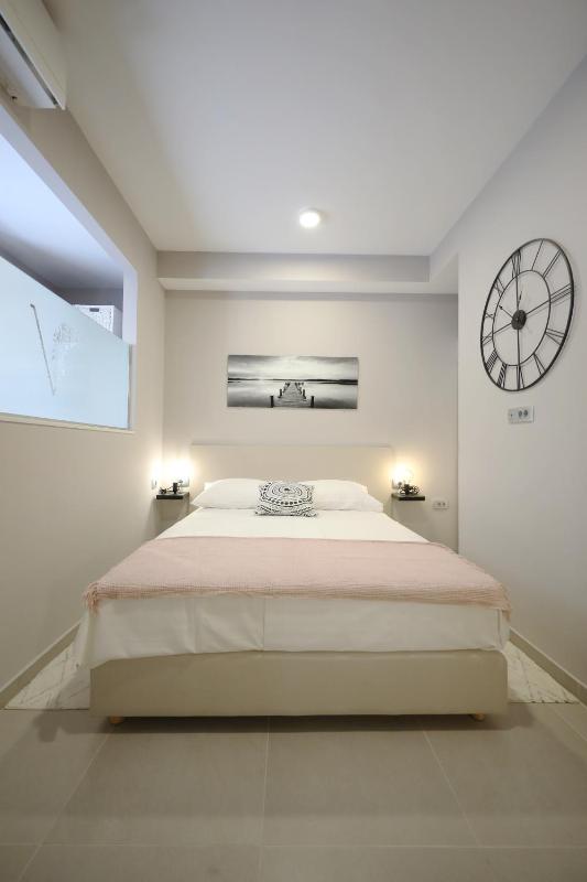 Deluxe Double Room image 2